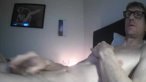 Snapshot of richj392507 chatting on February 16, 7:37 am richj392507 online show from February 16, 7:37 am