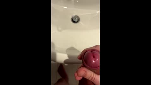 Snapshot of richmondal83 chatting on February 4, 10:32 am richmondal83 online show from February 4, 10:32 am