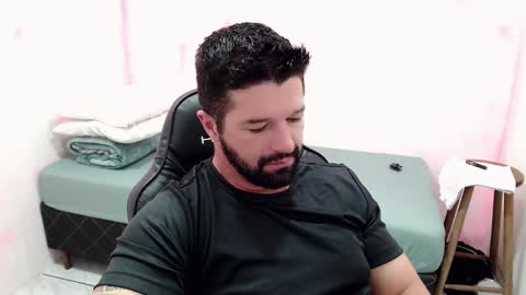 Snapshot of richrolland chatting on January 30, 3:11 am Rickseduction online show from January 30, 3:11 am