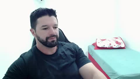 Snapshot of richrolland chatting on February 21, 1:00 am Rickseduction online show from February 21, 1:00 am