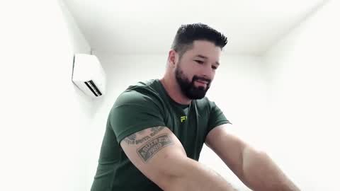 Snapshot of richrolland chatting on March 11, 8:09 pm Rickseduction online show from March 11, 8:09 pm