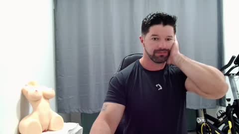 Snapshot of richrolland chatting on November 21, 2:32 am Rickseduction online show from November 21, 2:32 am