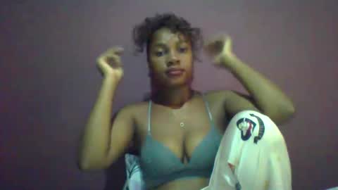 ricie001 online show from March 23, 7:45 am