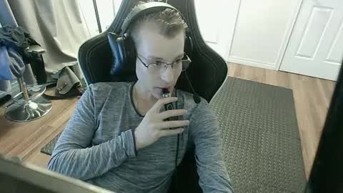 Snapshot of rickgosling chatting on September 23, 2:42 pm rickgosling online show from September 23, 2:42 pm