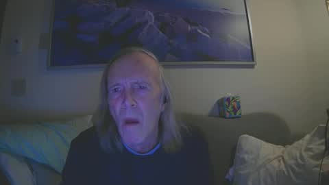 Snapshot of rickl56 chatting on December 20, 3:47 am rickl56 online show from December 20, 3:47 am