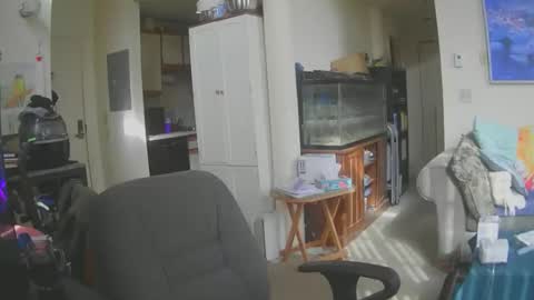 Snapshot of rickl56 chatting on October 18, 3:24 pm rickl56 online show from October 18, 3:24 pm