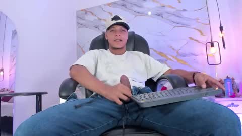 Snapshot of ricky_owens1 chatting on October 31, 1:56 pm Ricky online show from October 31, 1:56 pm