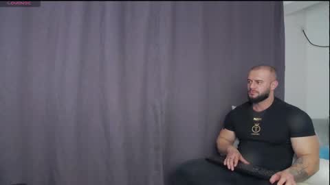 Snapshot of rickymiami1 chatting on November 15, 12:45 pm rickymiami1 online show from November 15, 12:45 pm