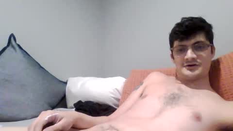 Snapshot of rickyskylar chatting on October 29, 1:41 am Ricky online show from October 29, 1:41 am