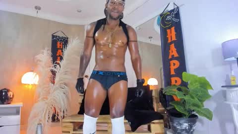 Snapshot of ricobrown777 chatting on October 23, 4:12 am RicoBrowm online show from October 23, 4:12 am