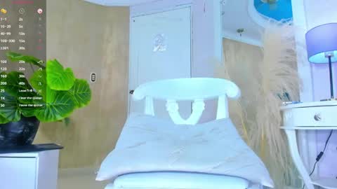 Snapshot of ricobrown777 chatting on June 5, 6:52 am RicoBrowm online show from June 5, 6:52 am