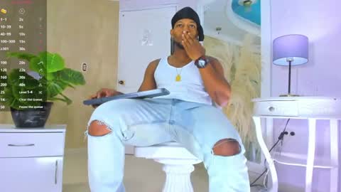 Snapshot of ricobrown777 chatting on June 9, 4:02 am RicoBrowm online show from June 9, 4:02 am