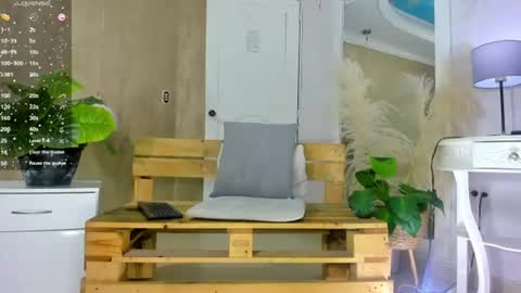 Snapshot of ricobrown777 chatting on June 15, 4:04 am RicoBrowm online show from June 15, 4:04 am