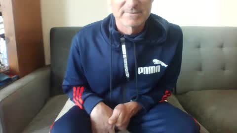 ridemehigh1 online show from December 24, 7:55 pm