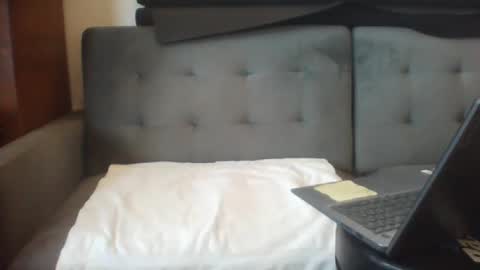 ridemehigh1 online show from October 22, 6:18 pm