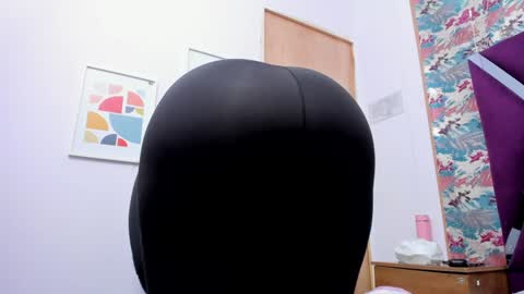 Snapshot of rihanna_abiodun chatting on February 26, 12:49 am Rihanna Abiodun online show from February 26, 12:49 am