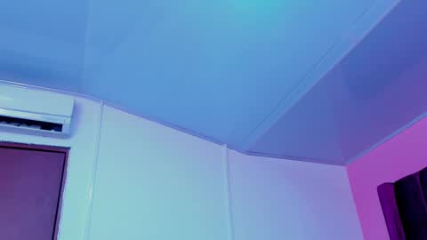 Rihanna hotx online show from September 28, 4:56 pm