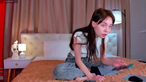 Snapshot of rihanna_walker chatting on September 10, 1:38 am rihanna_walker online show from September 10, 1:38 am