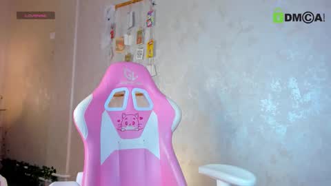 Snapshot of rihanna_walker chatting on November 21, 1:15 am rihanna_walker online show from November 21, 1:15 am