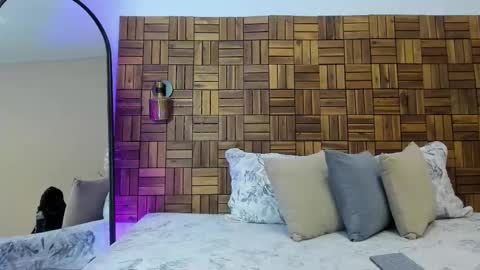 Sara online show from October 31, 10:16 am