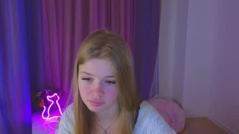 Snapshot of riinaaa chatting on October 9, 9:02 pm Rina online show from October 9, 9:02 pm