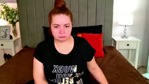 Snapshot of riise_vol chatting on July 19, 6:17 am riise_vol online show from July 19, 6:17 am