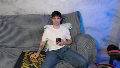 Snapshot of rik_and chatting on December 2, 12:43 pm Rick online show from December 2, 12:43 pm