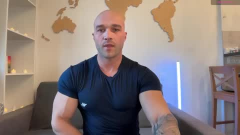 rikadler online show from May 21, 11:06 am
