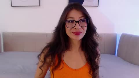 Snapshot of riley_bensongh chatting on February 16, 8:11 pm Riley online show from February 16, 8:11 pm