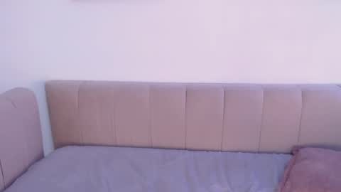 Snapshot of riley_bensongh chatting on February 26, 11:26 pm Riley online show from February 26, 11:26 pm