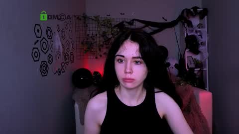 Snapshot of riley_sanders chatting on October 28, 10:19 am Meow online show from October 28, 10:19 am