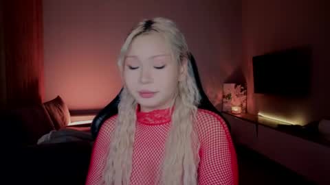 rileymee online show from April 15, 12:23 pm