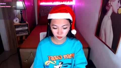 Snapshot of rileymillerx chatting on December 23, 5:39 am Riley online show from December 23, 5:39 am