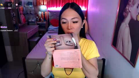 Snapshot of rileymillerx chatting on February 27, 8:39 am Riley online show from February 27, 8:39 am