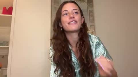 Riley online show from November 19, 5:24 pm