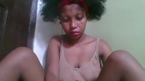 rinah654271 online show from March 11, 6:25 pm