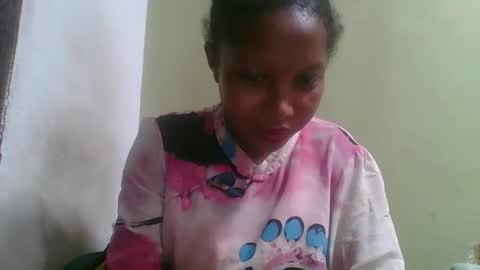 rinah654271 online show from April 24, 4:53 pm
