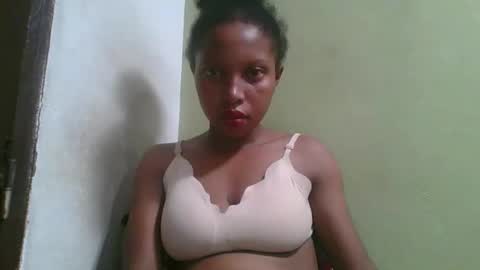rinah654271 online show from April 27, 2:48 pm