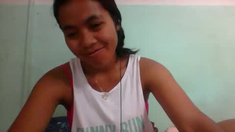 Snapshot of rinah856024 chatting on November 6, 6:42 pm rinah856024 online show from November 6, 6:42 pm