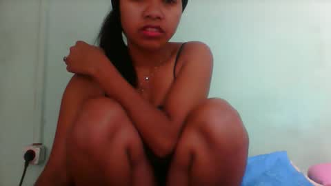 Snapshot of rinah856024 chatting on November 14, 4:33 am rinah856024 online show from November 14, 4:33 am