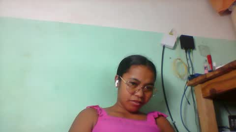 Snapshot of rinah856024 chatting on May 13, 6:49 pm rinah856024 online show from May 13, 6:49 pm