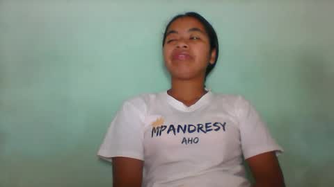 Snapshot of rinah856024 chatting on May 18, 4:46 pm rinah856024 online show from May 18, 4:46 pm
