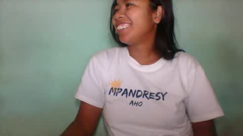 Snapshot of rinah856024 chatting on May 19, 4:19 am rinah856024 online show from May 19, 4:19 am