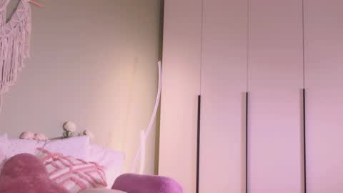 Snapshot of rinassecret chatting on October 20, 7:53 am Rina online show from October 20, 7:53 am