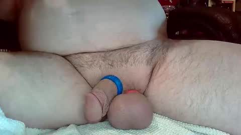 Snapshot of ringaroundmycock chatting on May 25, 3:29 pm ringaroundmycock online show from May 25, 3:29 pm