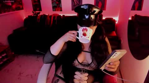 Snapshot of rini_bunny chatting on October 24, 4:42 am rini online show from October 24, 4:42 am