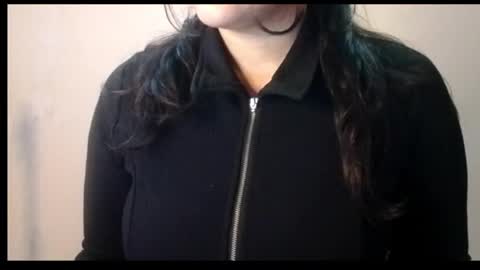 Riri online show from November 18, 3:27 pm