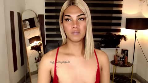 riri online show from March 4, 8:02 am