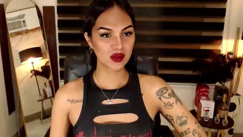 riri online show from January 16, 10:08 am