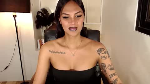 riri online show from March 16, 4:07 am